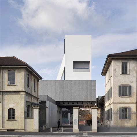 Milan to Fondazione Prada 